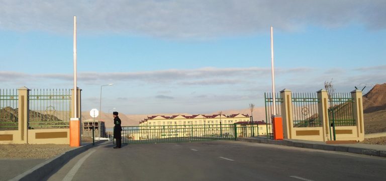 בסיס הצי טורקמנבאשי
